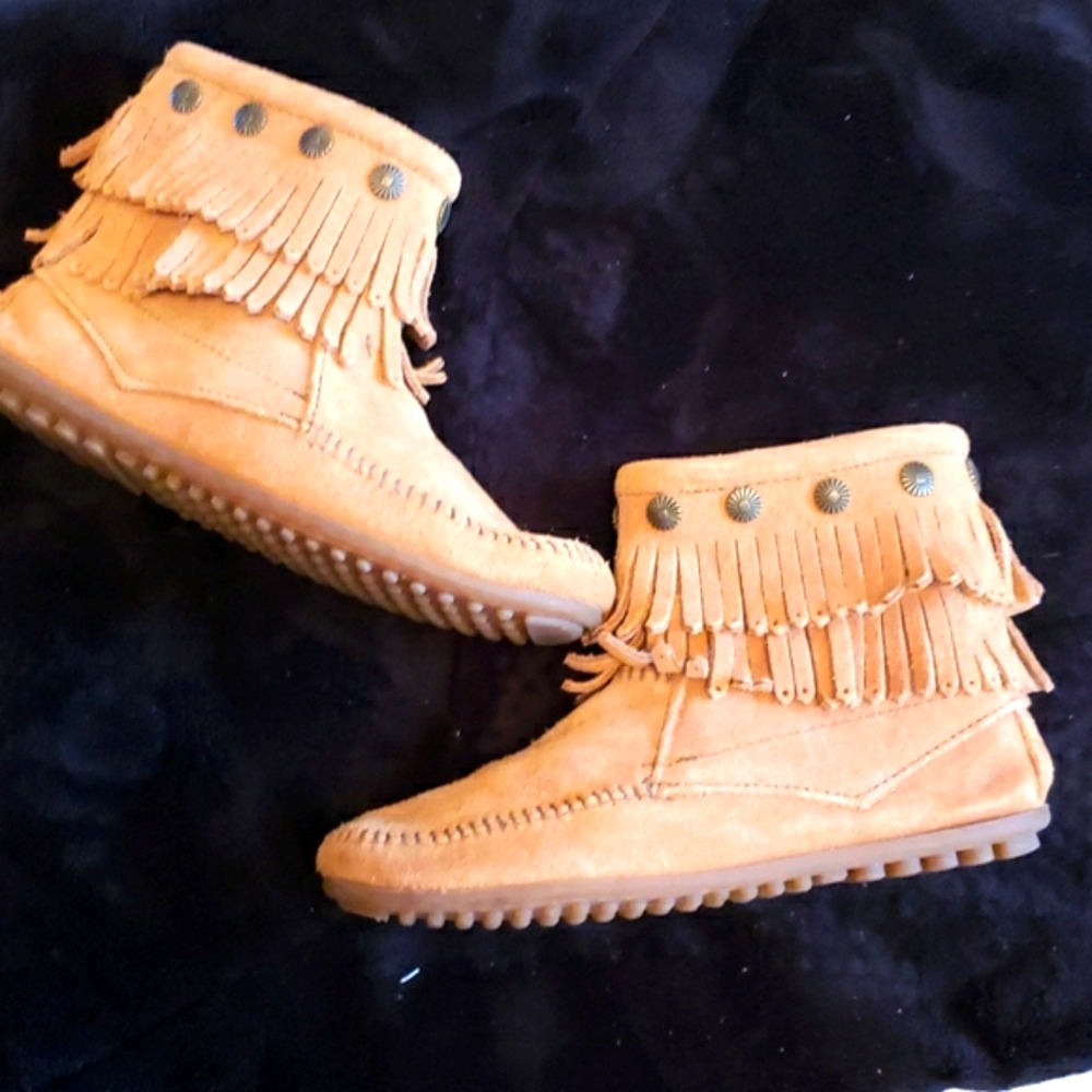 Minnetonka moccasin booties